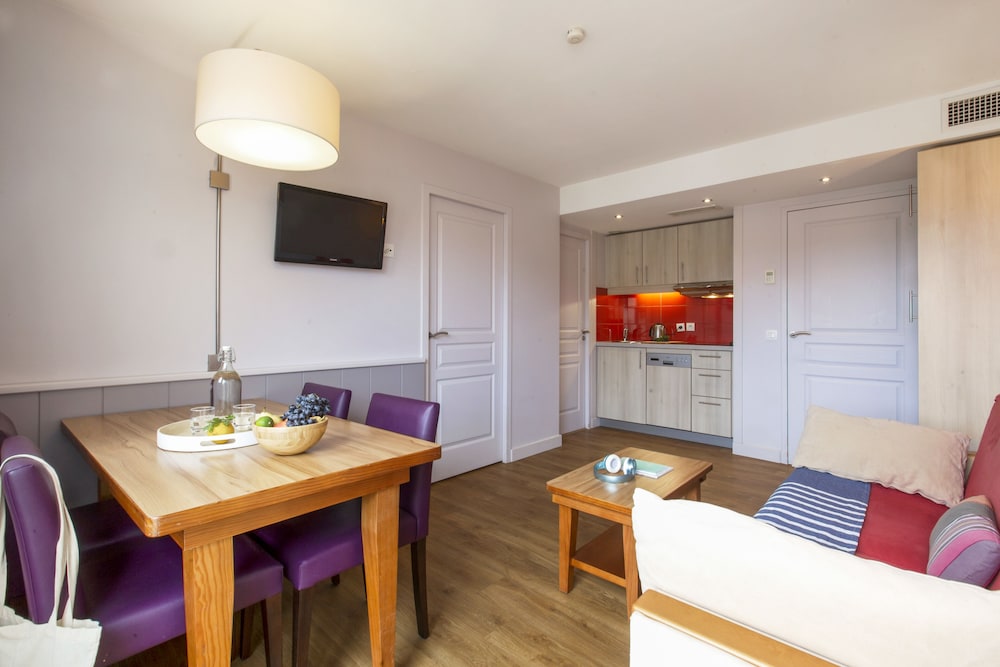 Pierre And Vacances Premium Residence Haguna Formerly Pierre And Vancances Residence Haguna 37/68