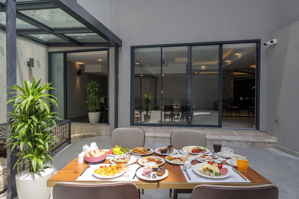 Hotel Ravi Istanbul 46/58
