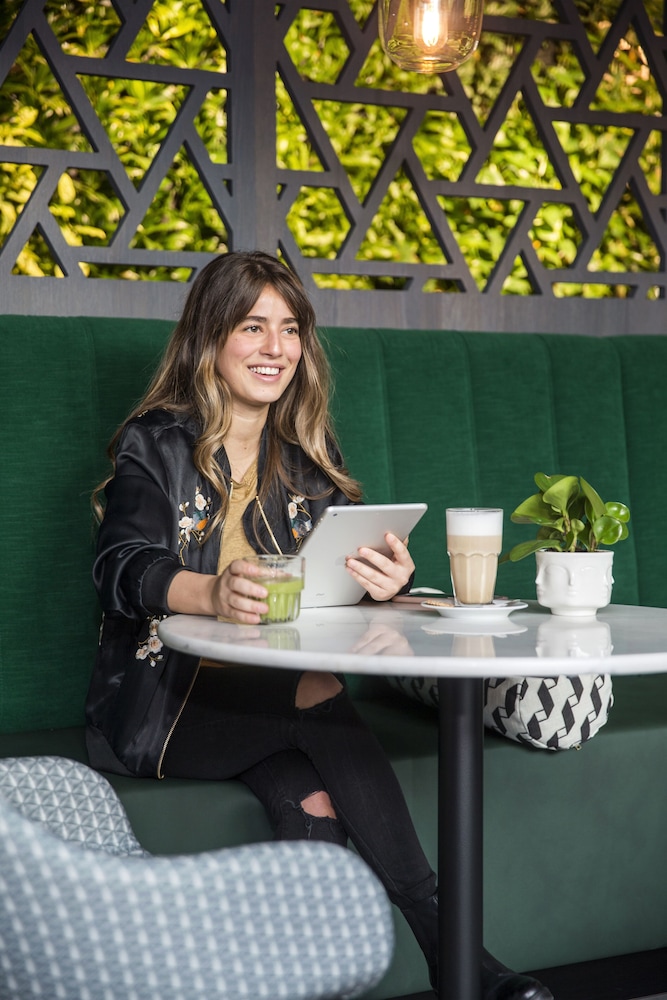 ibis Styles Amsterdam Airport 9/49