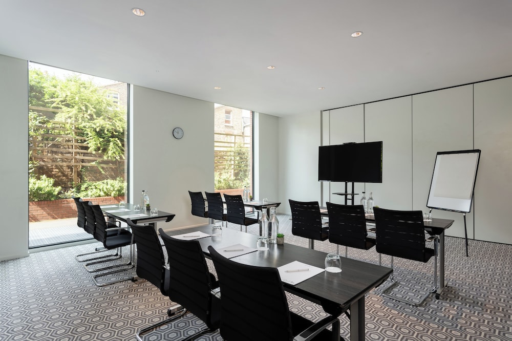 DAO by Dorsett West London 39/46