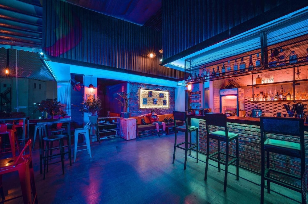 Soft Pillow Hostel - Adults Only 41/45