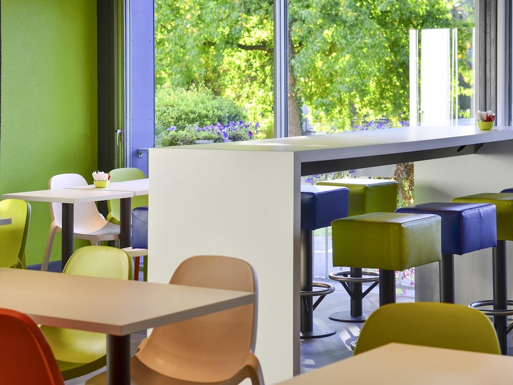Ibis Budget Pau Lescar 58/68