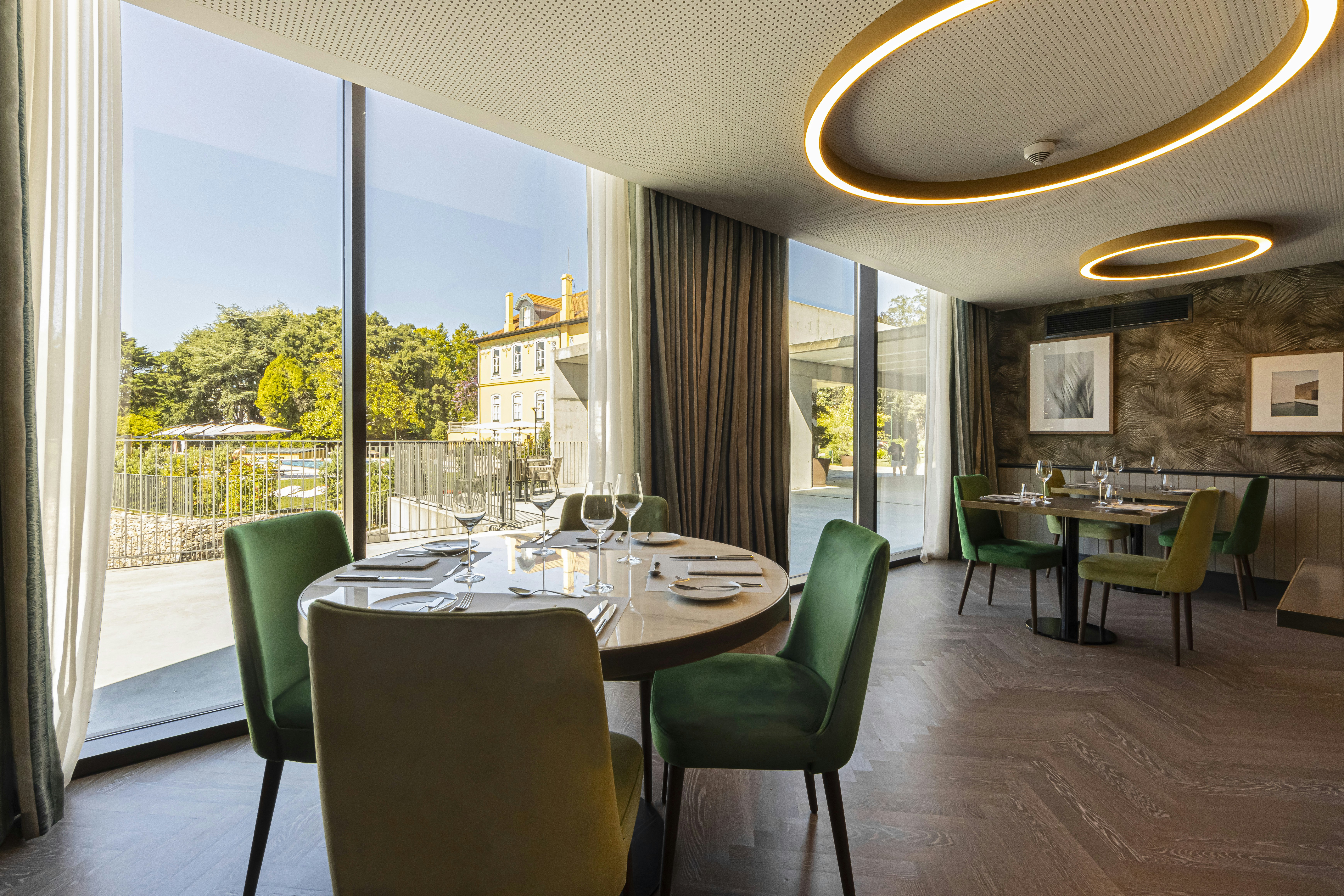 Curio Collection By Hilton Boeira Garden Hotel Porto 16/32