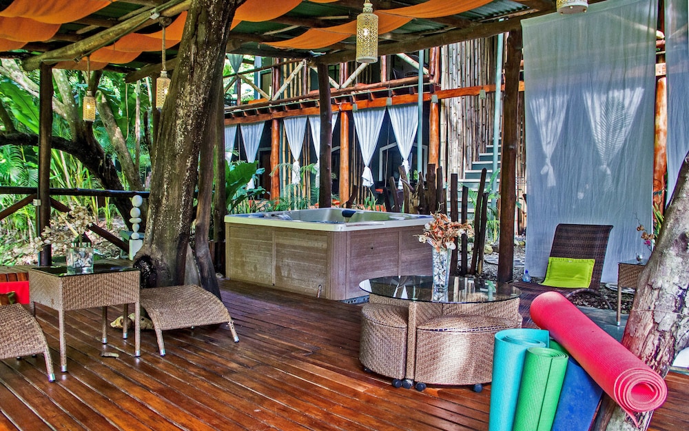 Canaima Chill House 27/50