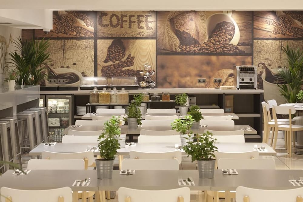 Heeton Concept Hotel - Kensington London 46/57