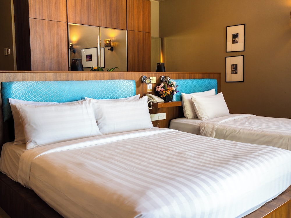 Ombak Suite (Triple)