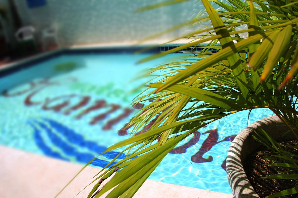 Hotel Restaurant Hamilton Beach Resort 1/66