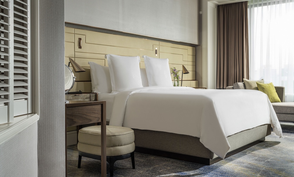Four Seasons Hotel Singapore 15/72