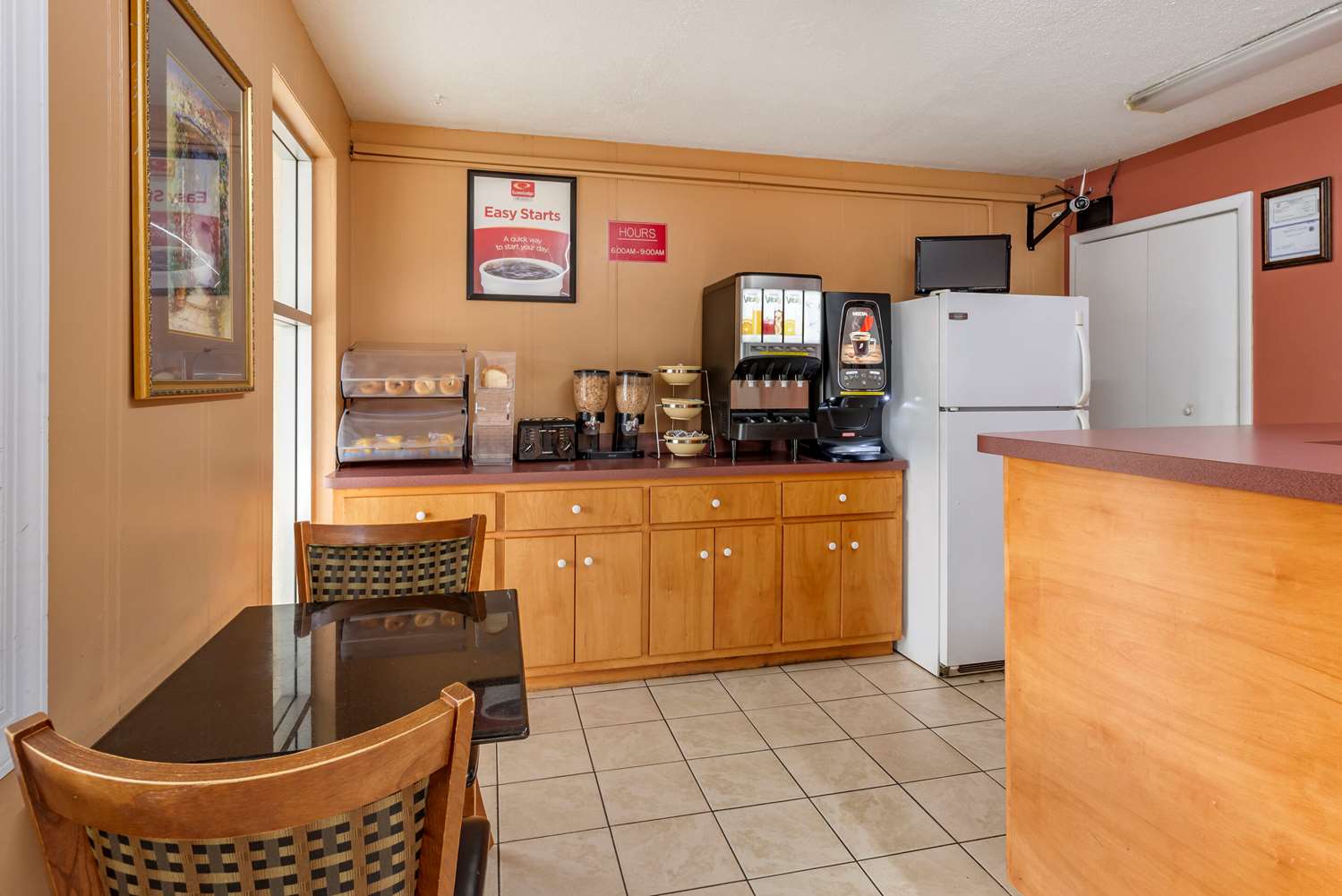 Econo Lodge Charlottesville North - University Area 4/23