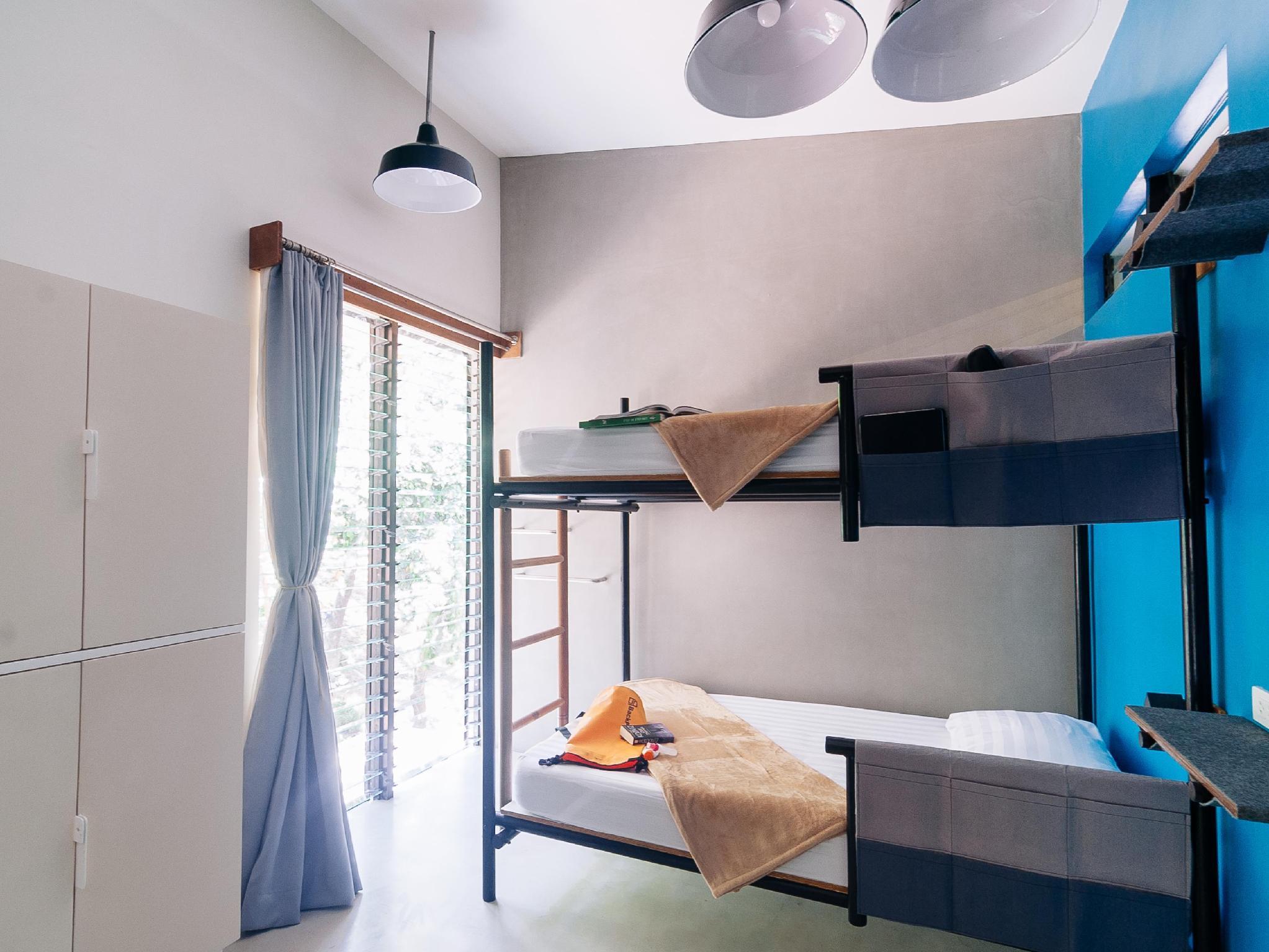 Female Dorm, Female Only, 4 Beds