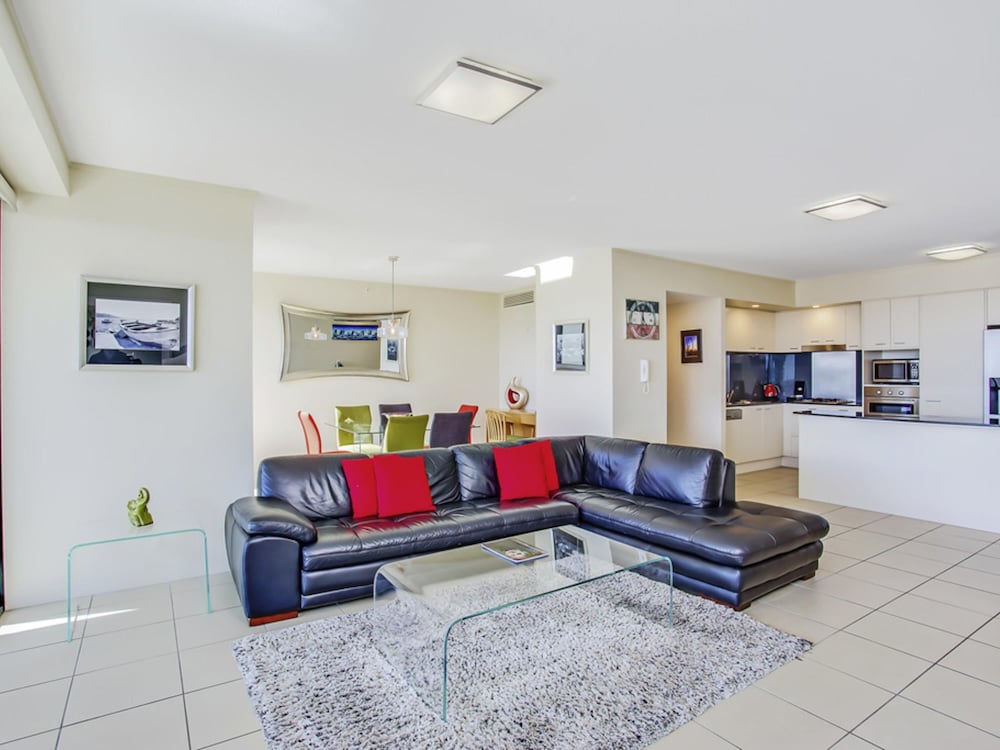 Mantra Broadbeach on the Park 46/70