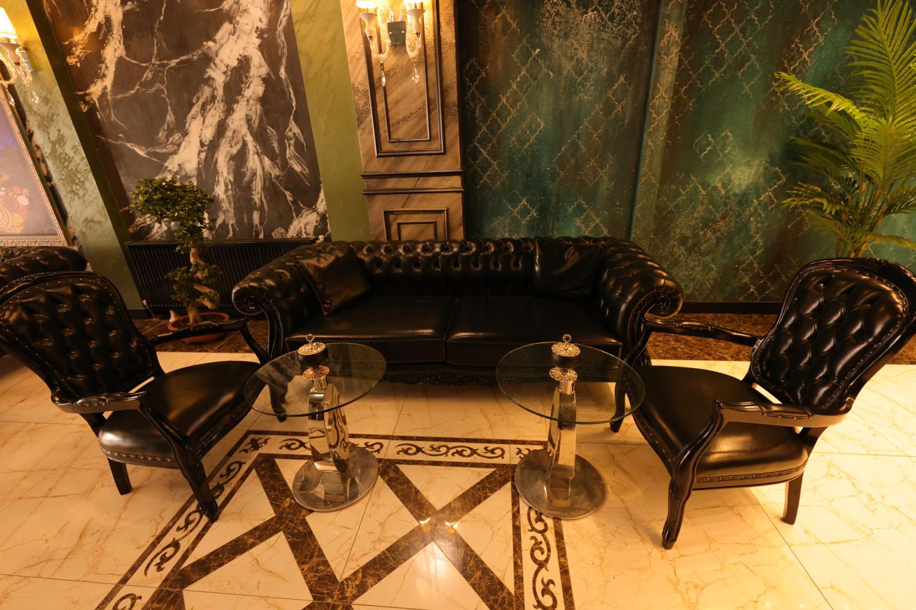 Royal Berk Hotel 10/25