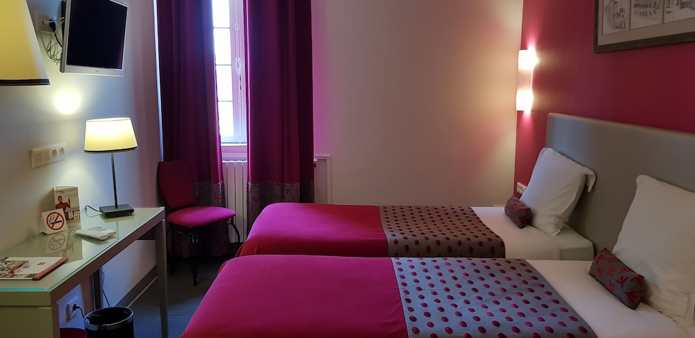 Hotel Du Pont Vieux 24/68