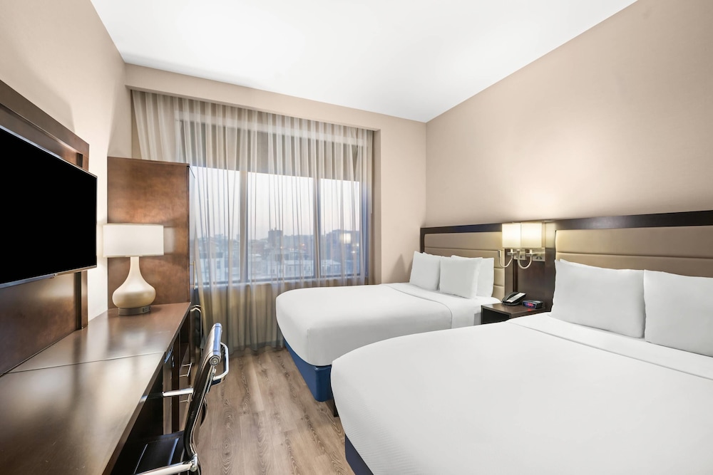 Upgrade, Efficiency, 2 Double Beds