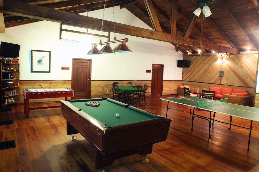 THE LODGE AT PICO BONITO 44/76