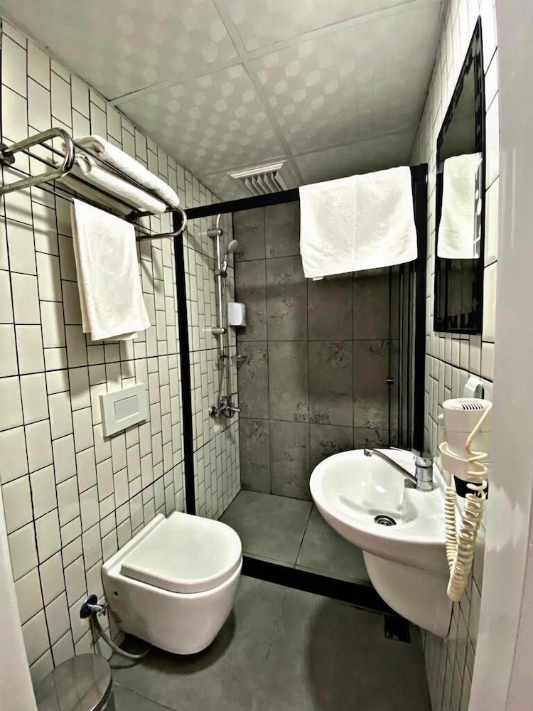Lotus Boutique Hotel 39/42