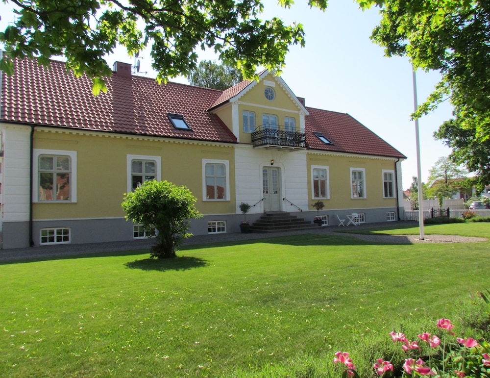 Annas Hotell 48/50