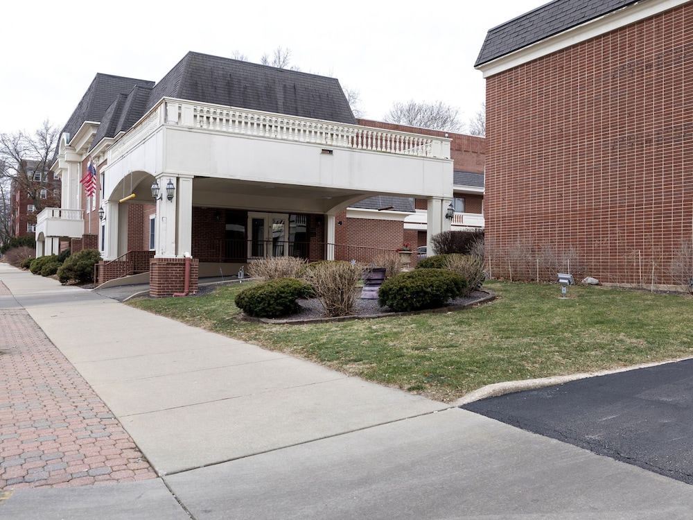 Americas Best Value Inn Springfield - Mansion View 40/47