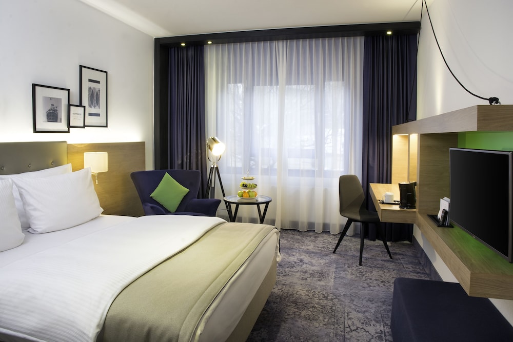 Holiday Inn Stuttgart 25/79
