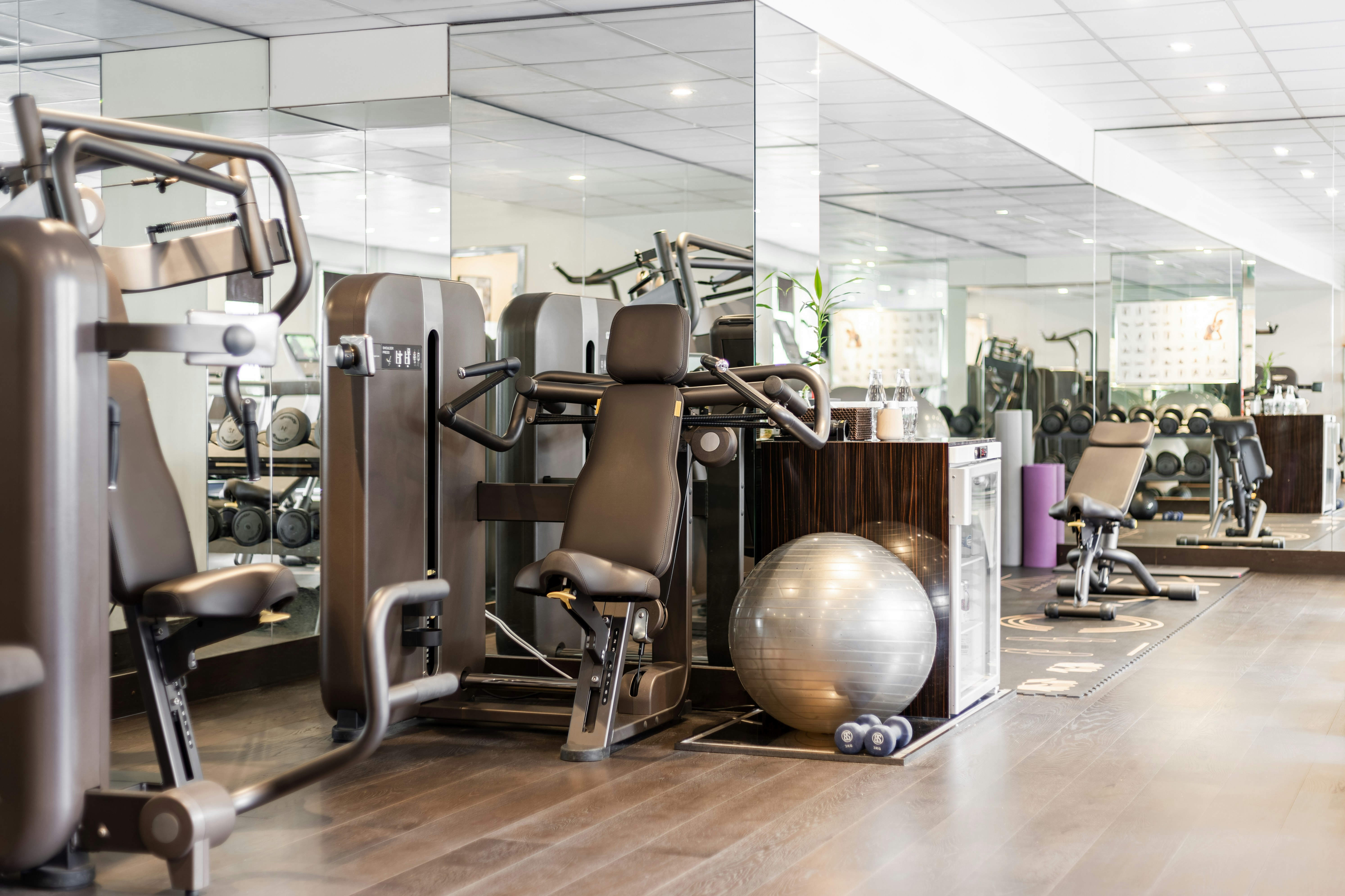 Mandarin Oriental, Geneva 34/82