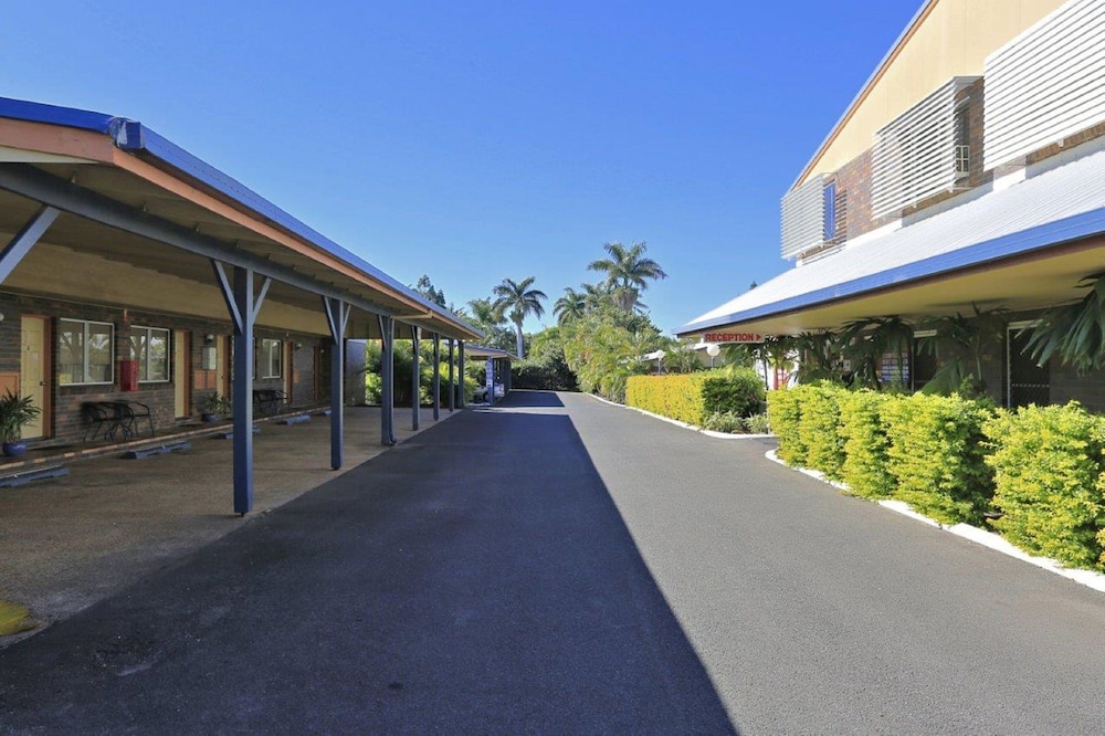 Smart Motel Bert Hinkler 52/56
