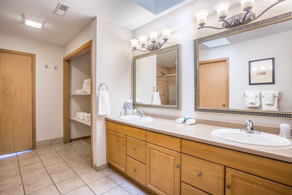 Holiday Inn Express Wisconsin Dells 14/69