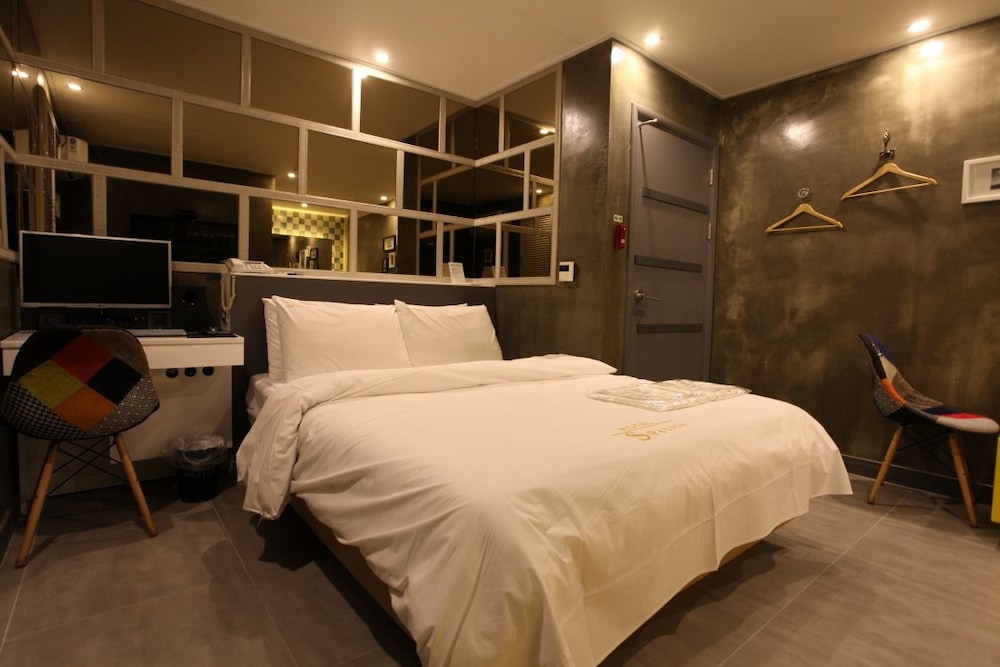 S-Petite Hotel 21/30