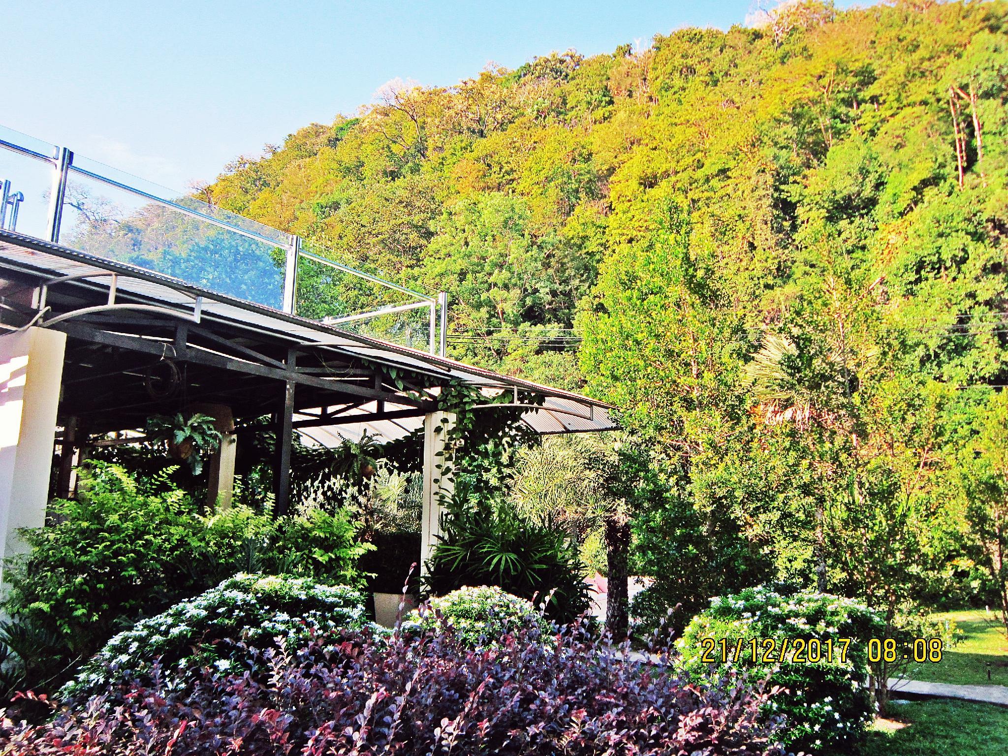V Valley Resort 48/55