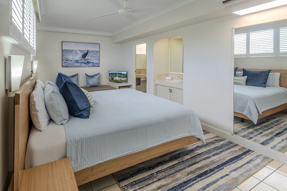 1 Bedroom, King Bed, Beach Front