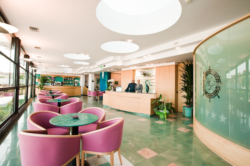 Hotel Levante 5/45