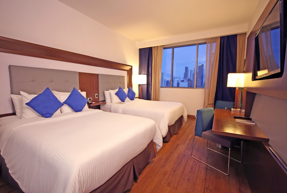 Novotel Panama City 11/71