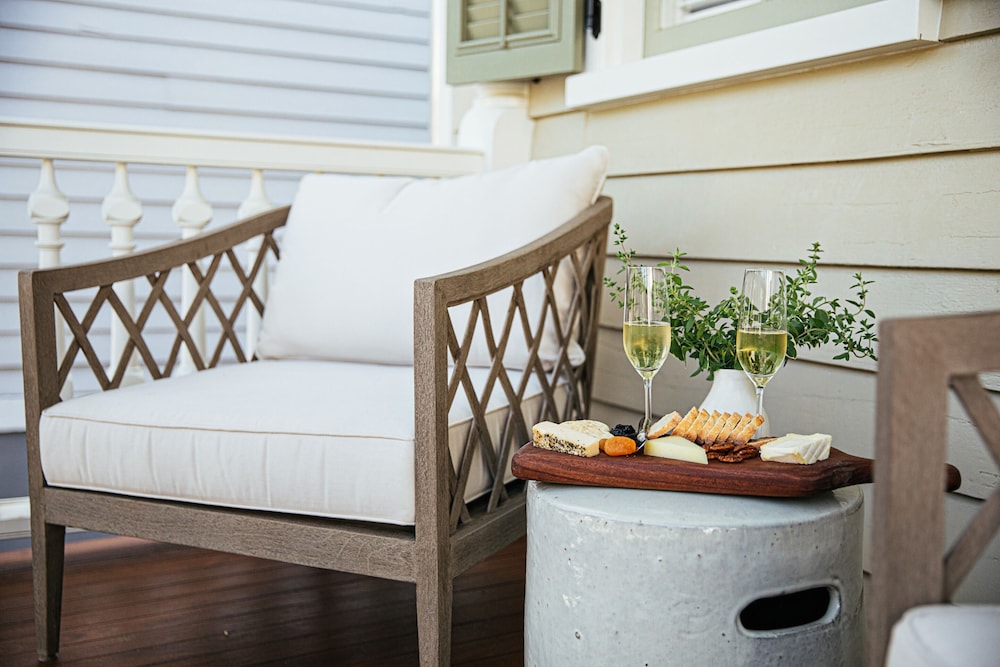 86 Cannon Historic Inn 9/63