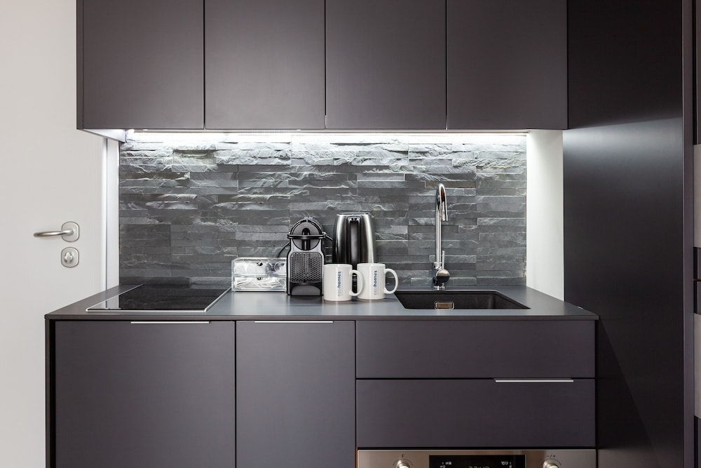 easyhomes - City Centre Suites 7/50