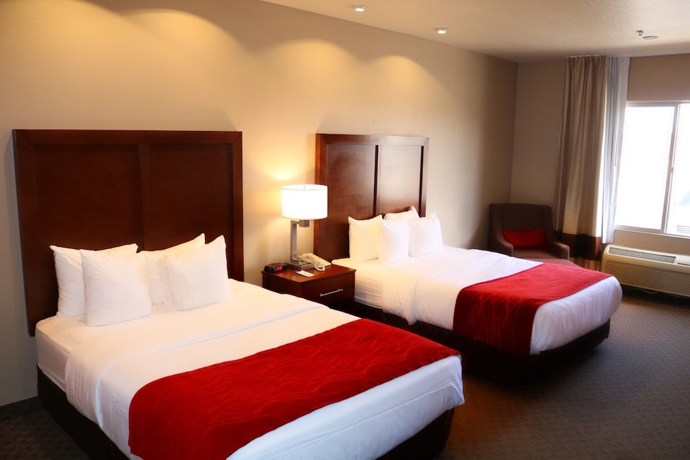 Comfort Inn at Convention Center 9/36