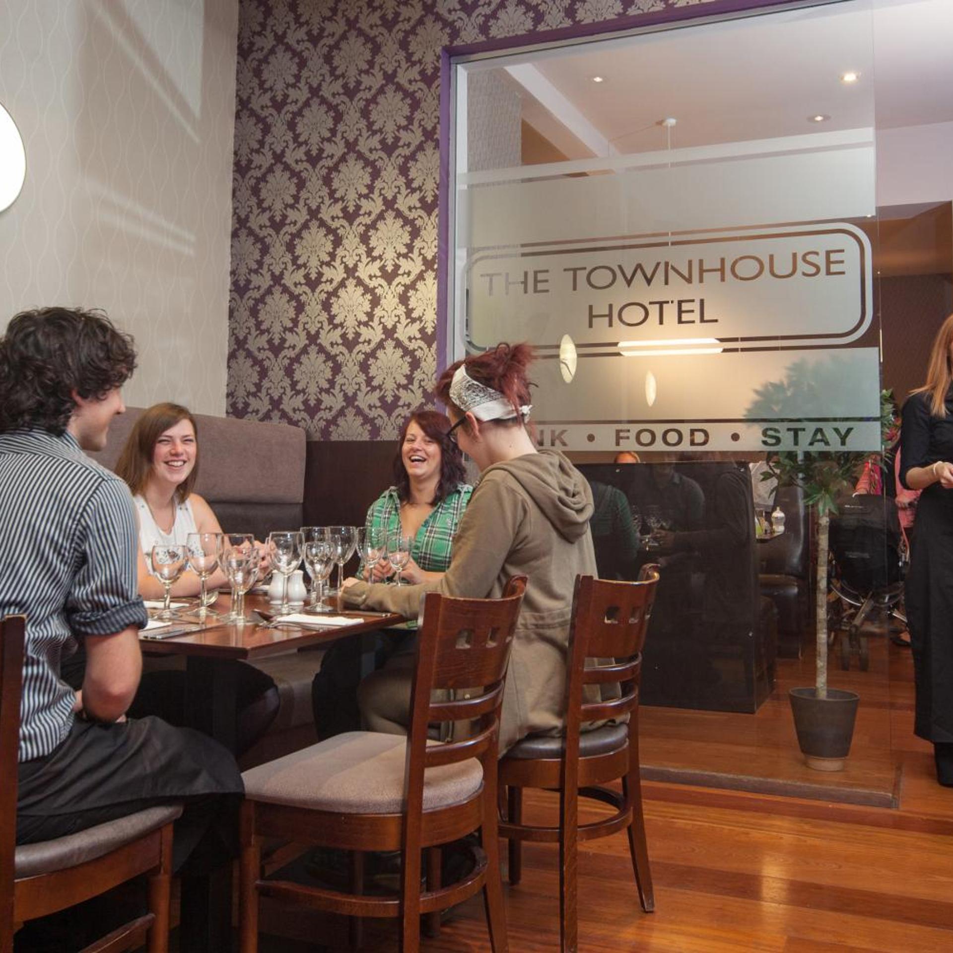 The Townhouse Hotel 49/57