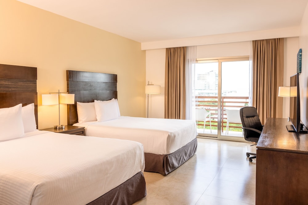 Wyndham Garden Cancun Downtown 11/43