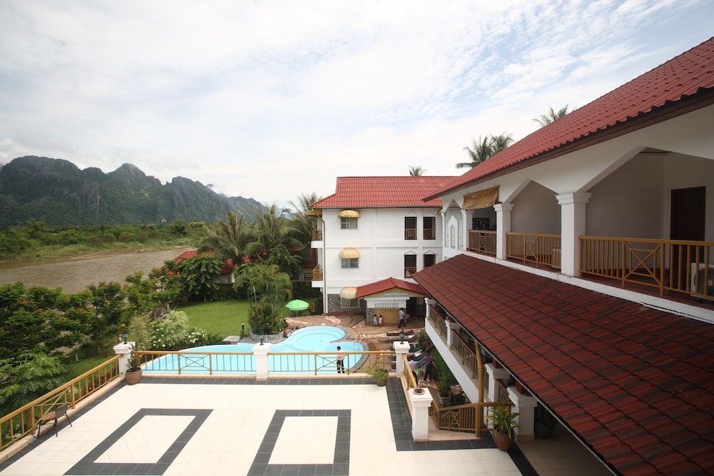Vansana Vang Vieng 1/31