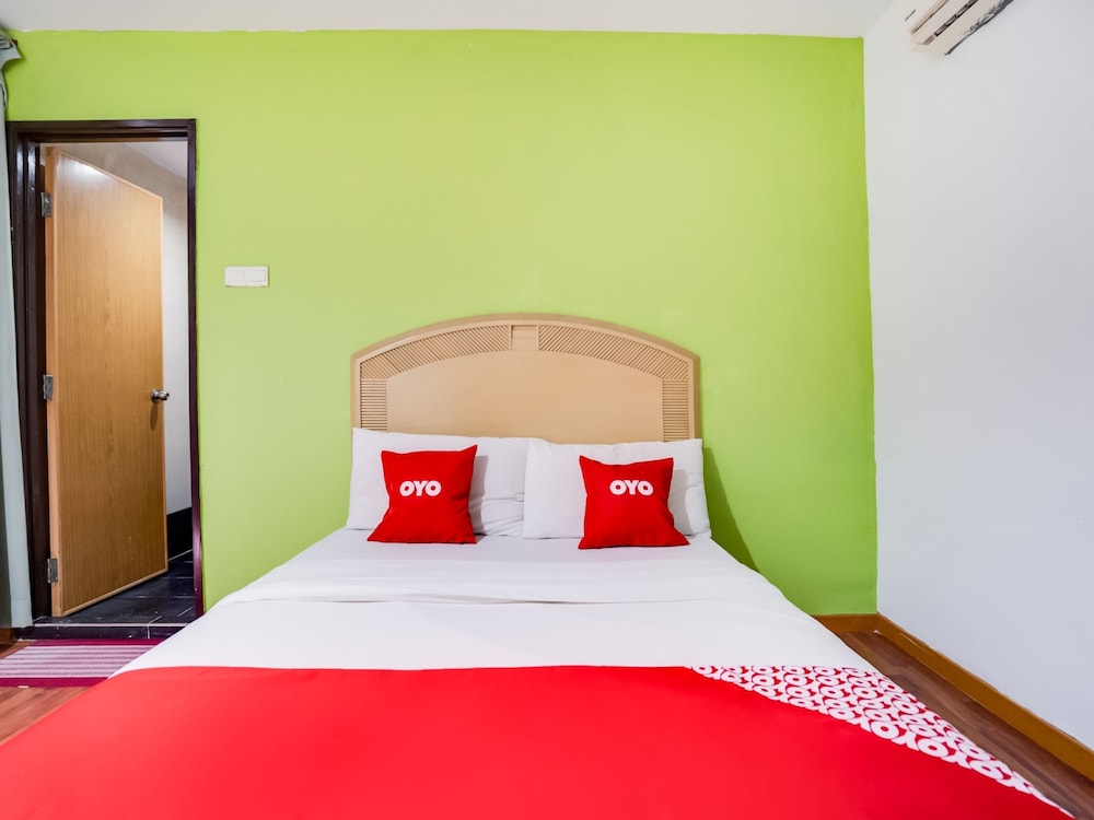 OYO 89652 Bjorn Boutique Hotel 18/25