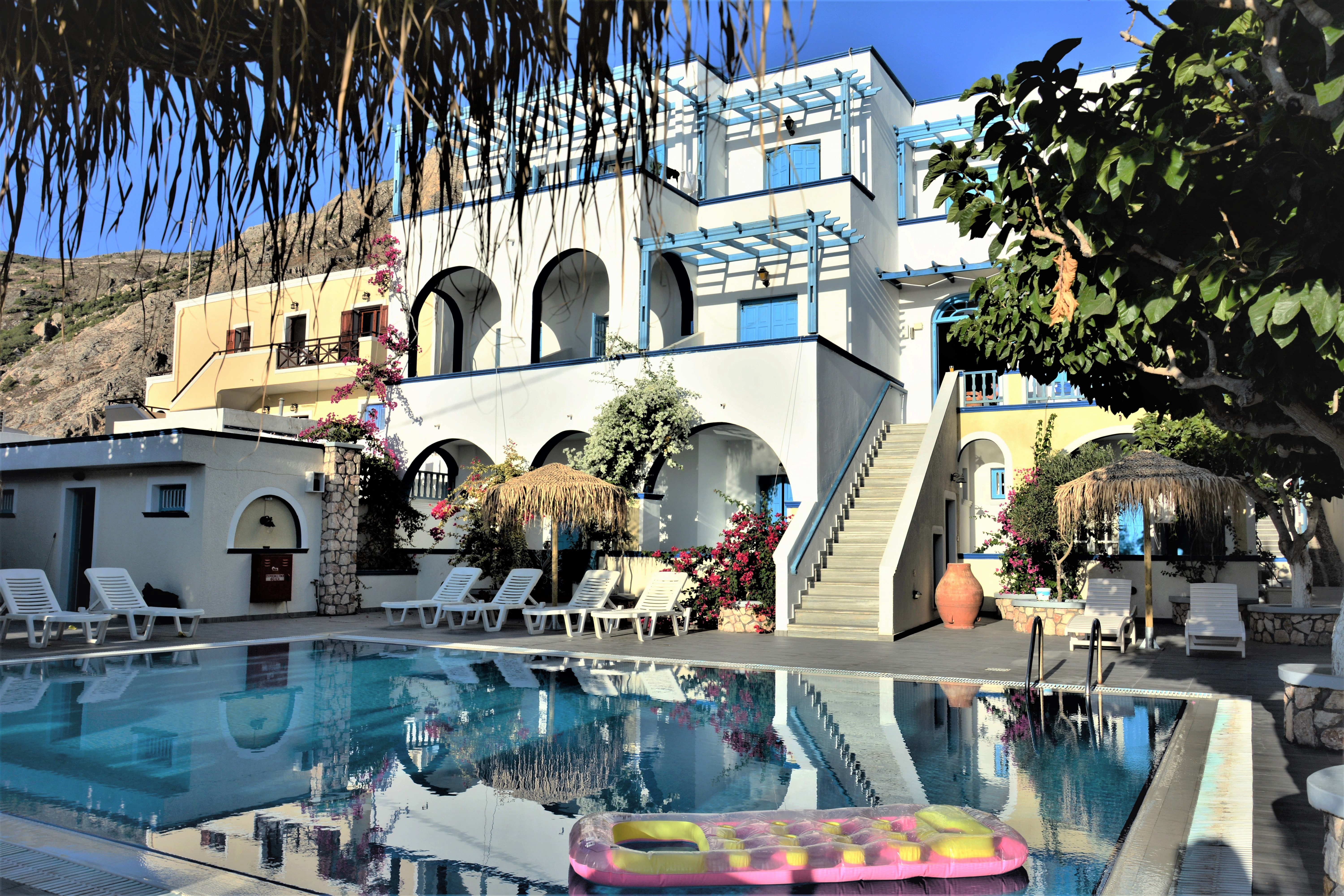 Artemis Santorini 18/19