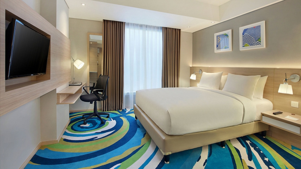 Holiday Inn Express Jakarta Wahid Hasyim 12/54