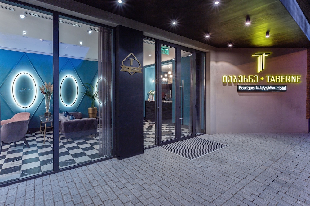 Taberne Boutique Hotel 62/65