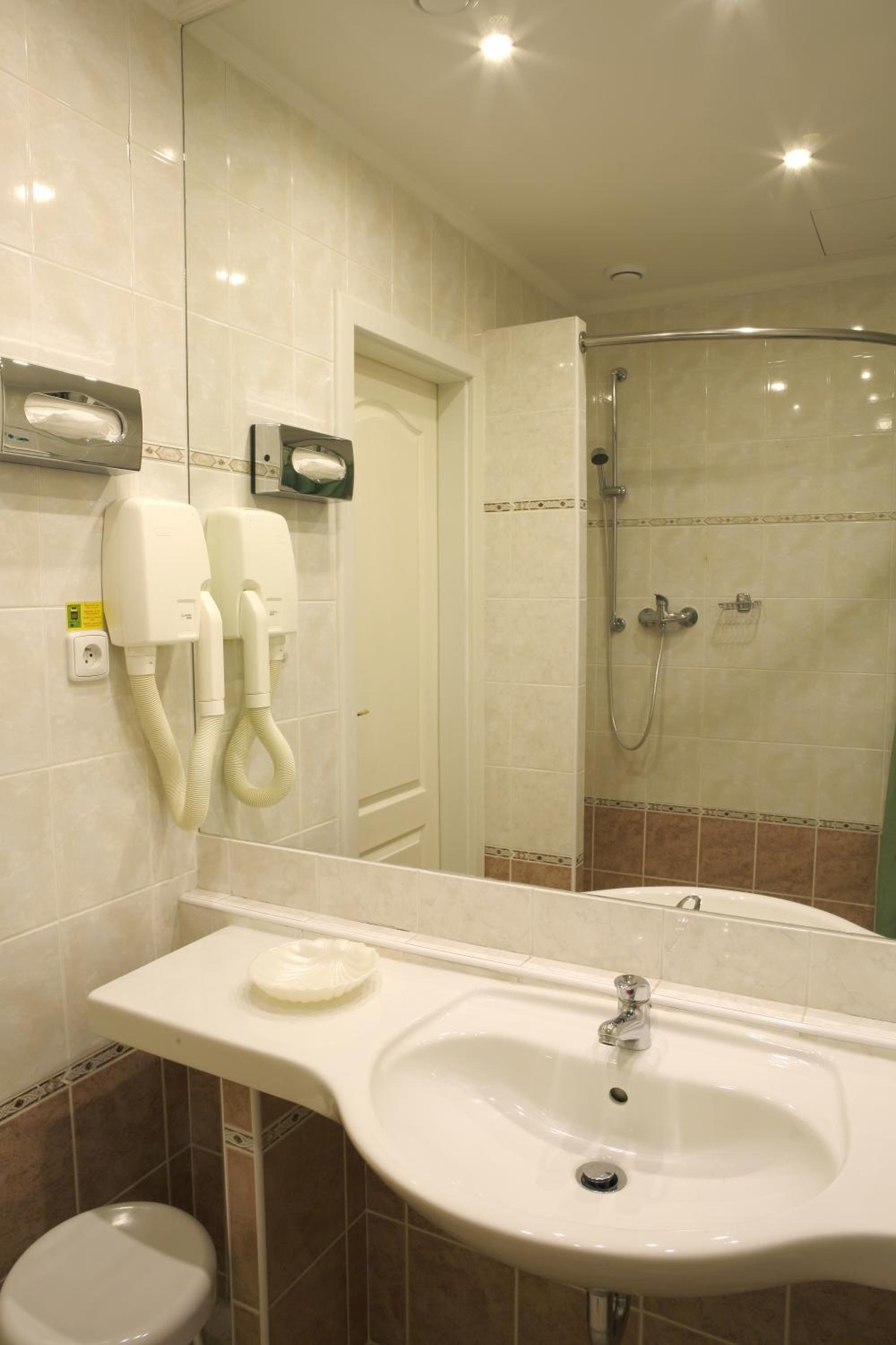 Hotel Pavlov 50/50