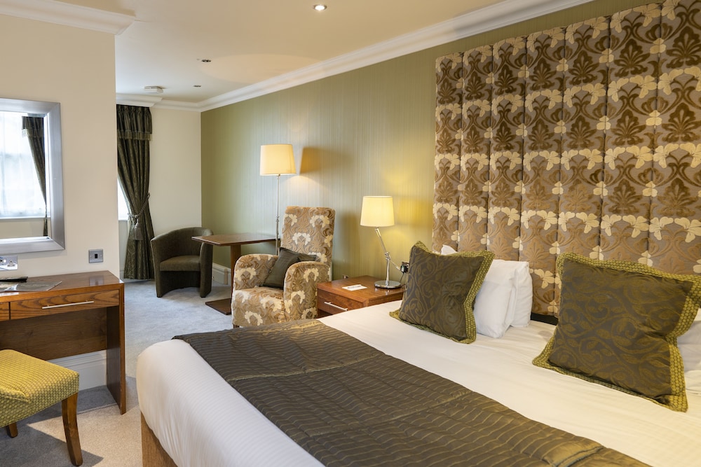 Ringwood Hall Hotel & Spa, BW Signature Collection 13/48