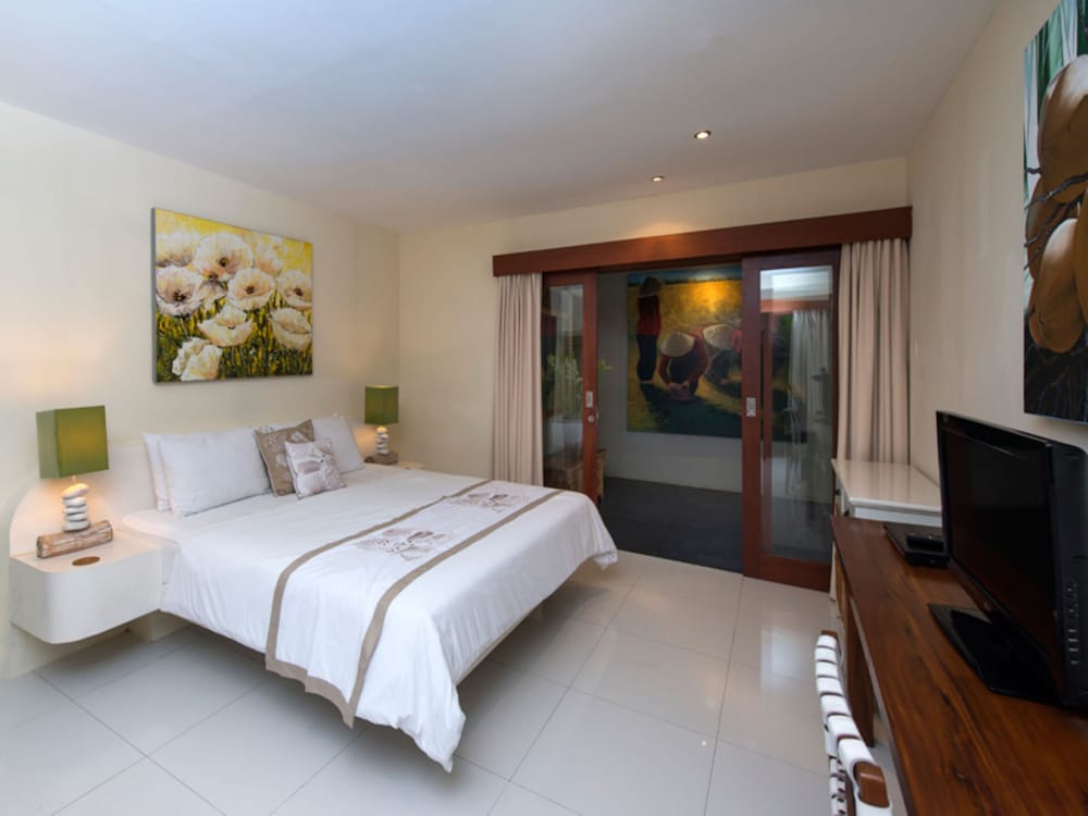 Anyar Estate 7/50