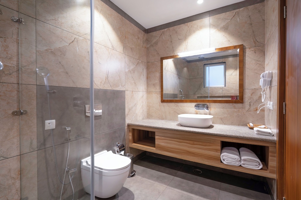 Excel Hotels & Resorts Corbett 47/49