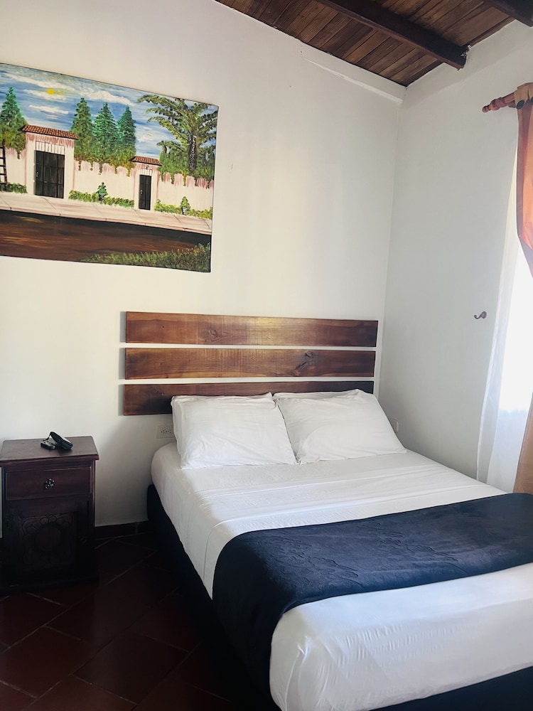 Hotel Campestre Palmas Del Zamorano 13/50