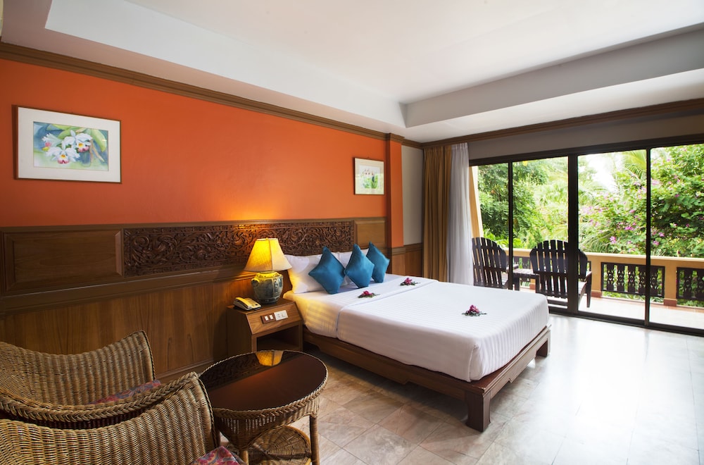 Fair House Beach Resort & Hotel 37/77