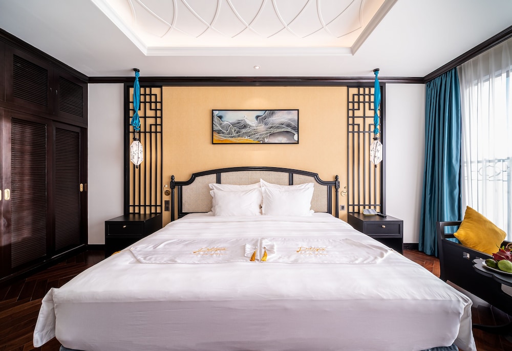 Potique Hotel 12/48