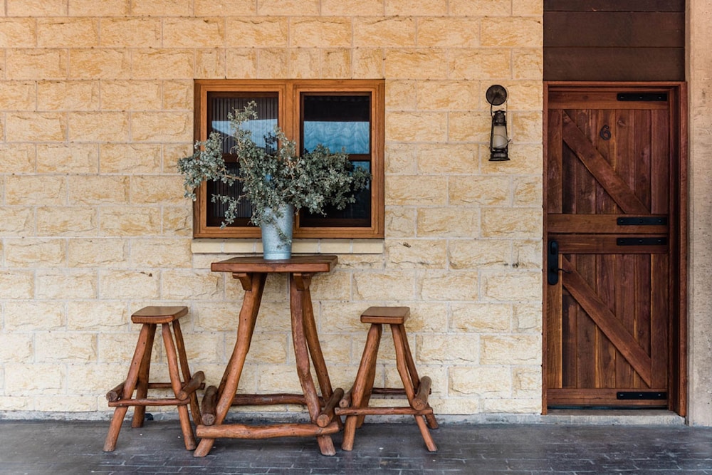 Saltbush Retreat 41/70