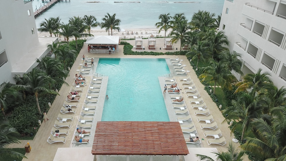Devossion By Live Aqua Celebration Resort & Spa Isla Mujeres 3/57